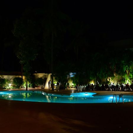 Nijaguna Resorts Chāmrājnagar Exteriér fotografie