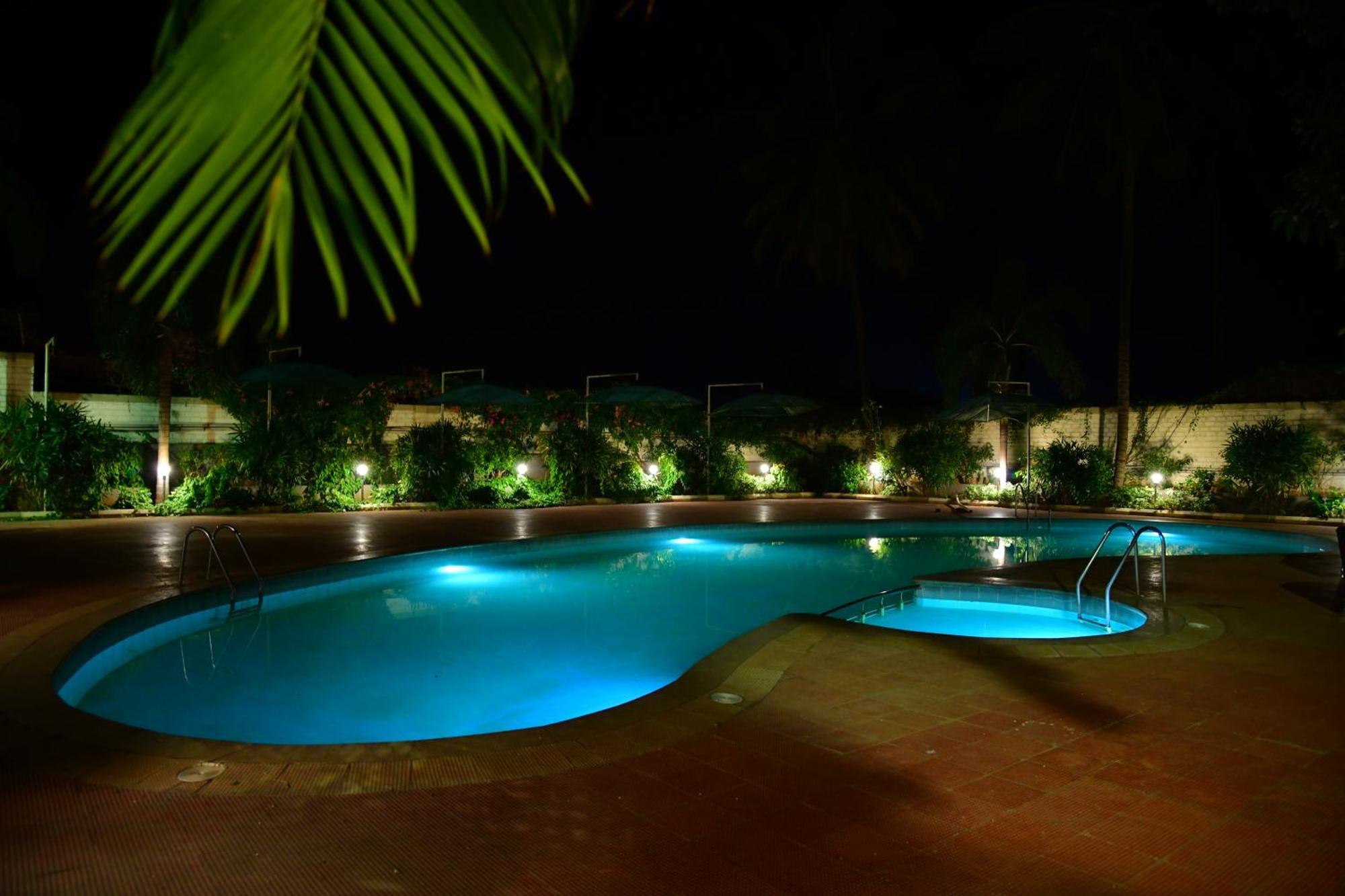 Nijaguna Resorts Chāmrājnagar Exteriér fotografie